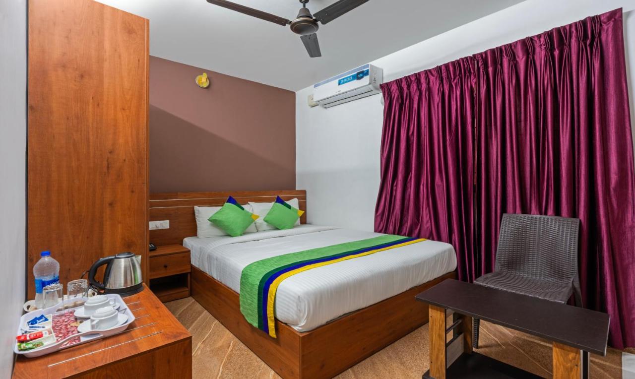 Treebo Jp Residency Hotel Thiruvananthapuram Buitenkant foto