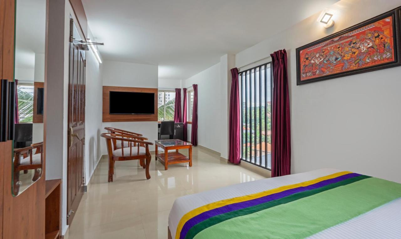 Treebo Jp Residency Hotel Thiruvananthapuram Buitenkant foto