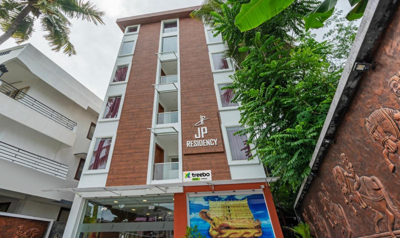 Treebo Jp Residency Hotel Thiruvananthapuram Buitenkant foto